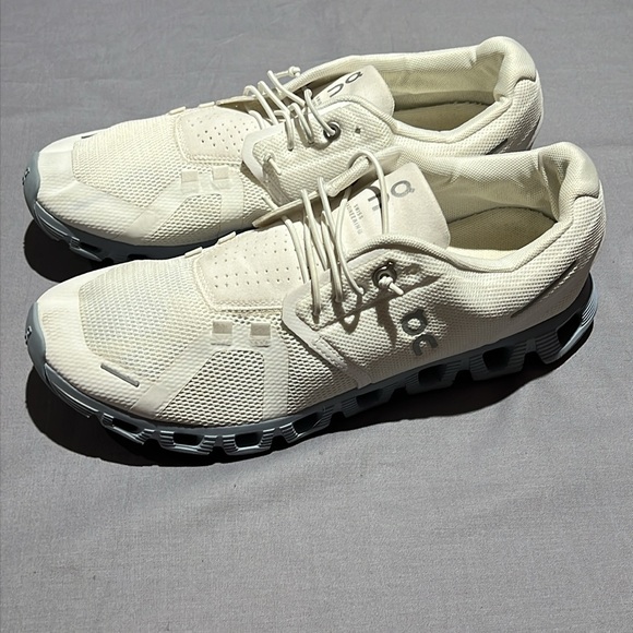 On Running Cloud 5 White Chambray Running Sneakers Shoes Womens Size 9 - Picture 5 of 14